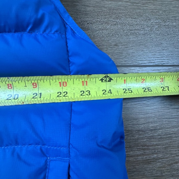 L.L.Bean Men's Goose Down Puffer Vest, Large, Blue, Insualted Winter Outdoor - Picture 9 of 11